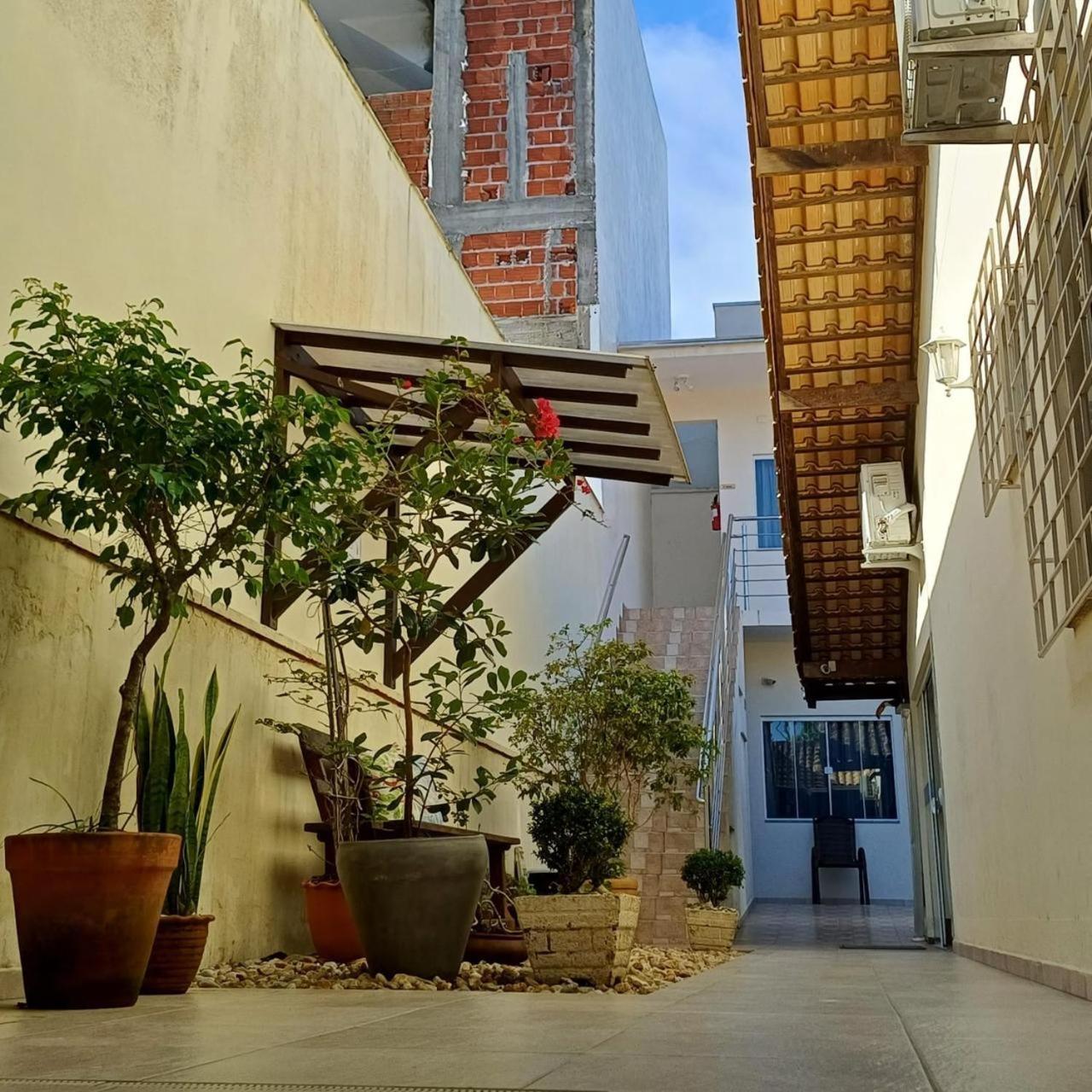 Pousada Vila Regina Penha  Exterior photo